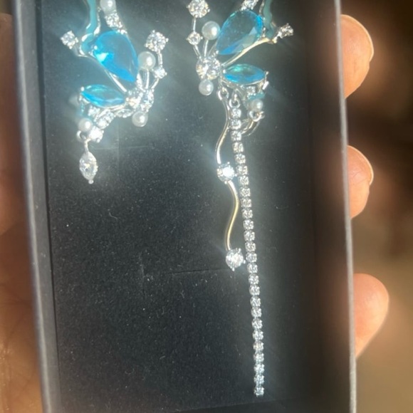 Gorgeous new sapphire shades asymmetrical butterfly silver earrings #272 - Picture 11 of 12